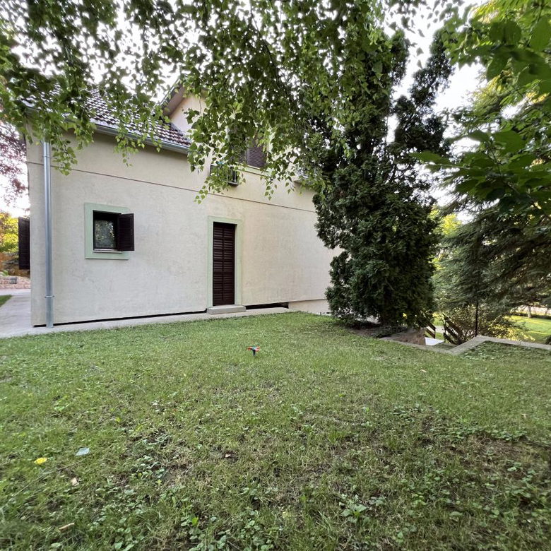 Kuća Prodaja Beočin  254 m2