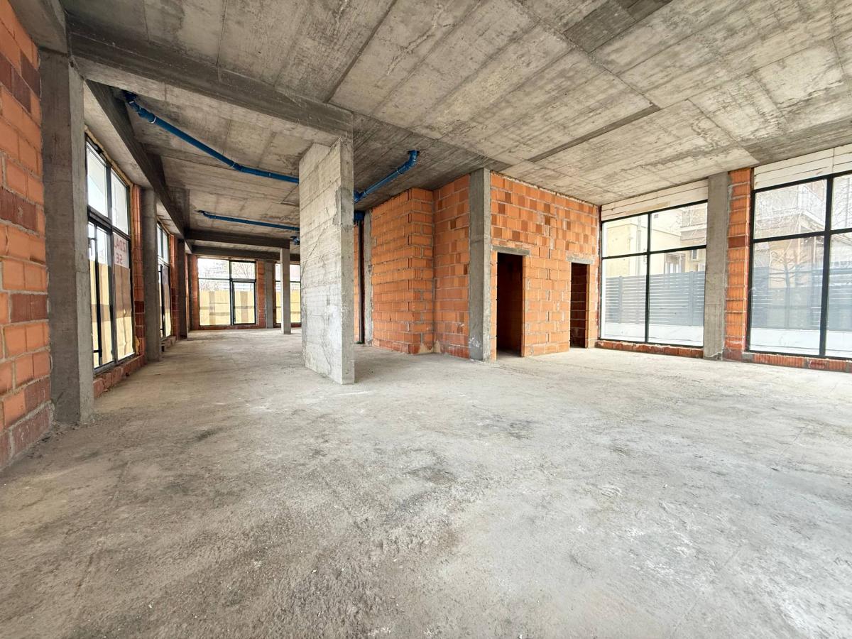 Lokal Izdavanje Novi Sad Lokal Izdavanje Novi Sad 220 m2