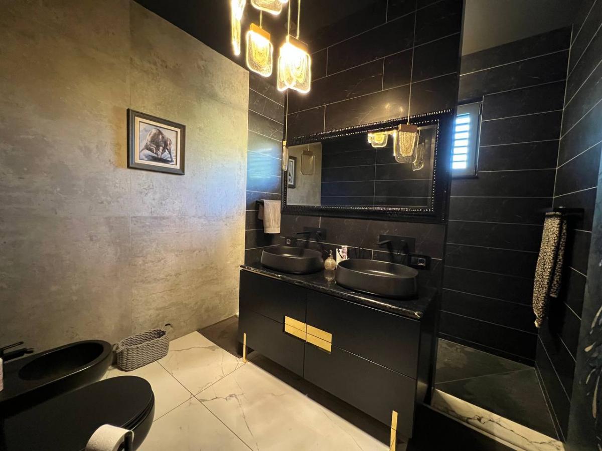 s5epwf8hzz-photo-2024-07-29-20-51-31 Kuća na prodaju, Sremska Kamenica, Novi Sad, 215m², 1.400.000 €