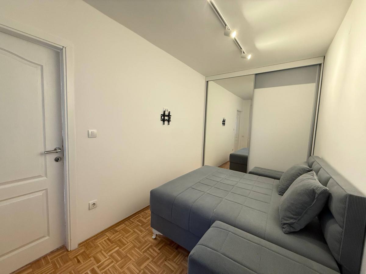 sky6auc38y-photo-2026-03-05-10-46-27 Dvosoban stan na prodaju, Bulevar Oslobođenja, Novi Sad, 40m², 130.000 €