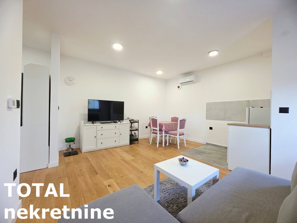 Stan Prodaja Novi Sad  38 m2