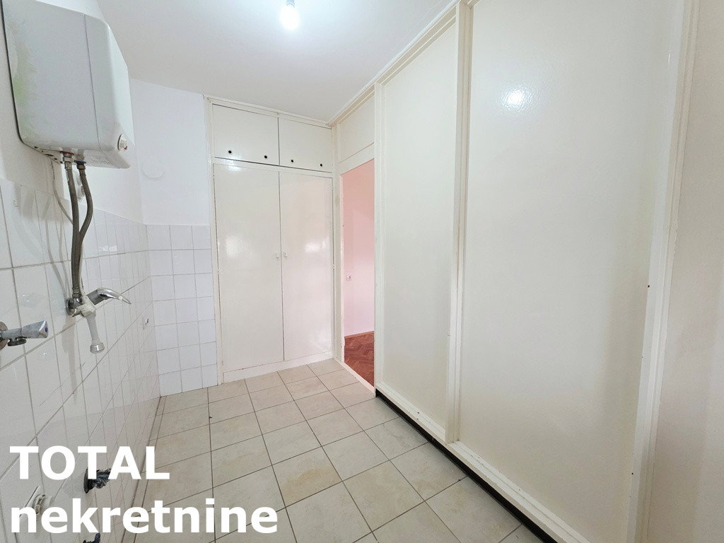 Stan Prodaja Novi Sad Stan Prodaja Novi Sad Cara Dušana 43 m2