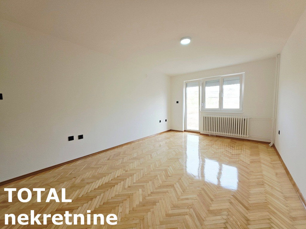 Stan Prodaja Novi Sad Cara Dušana 31 m2