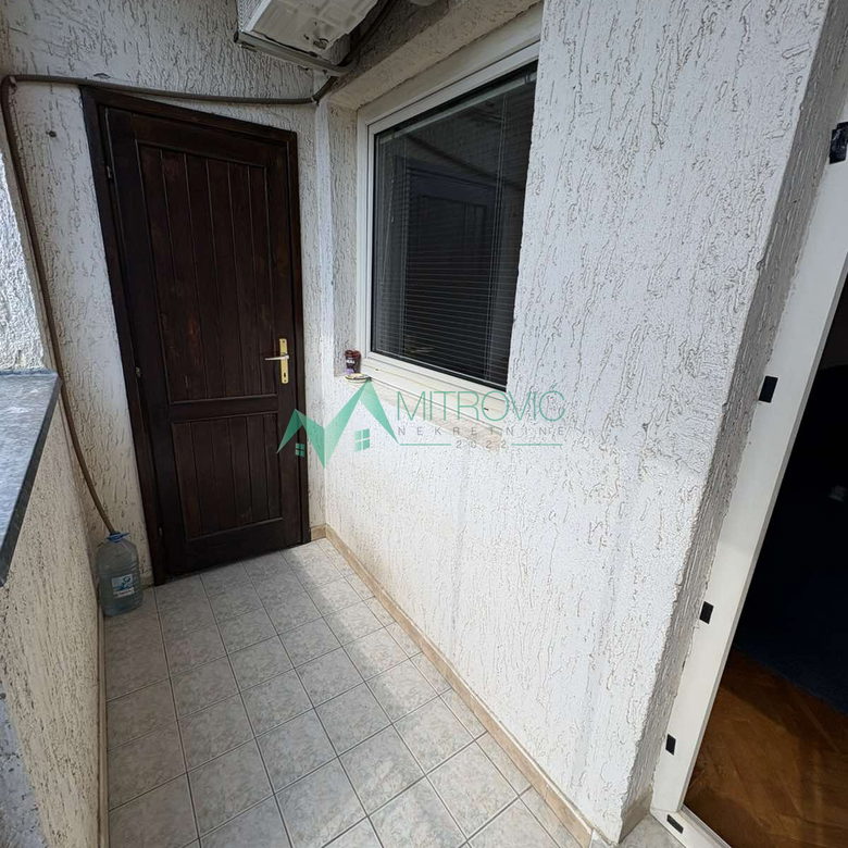 Stan Prodaja Novi Sad  32 m2