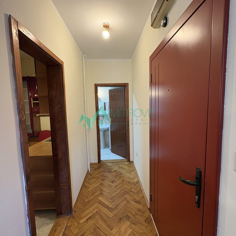 Stan Prodaja Novi Sad  32 m2