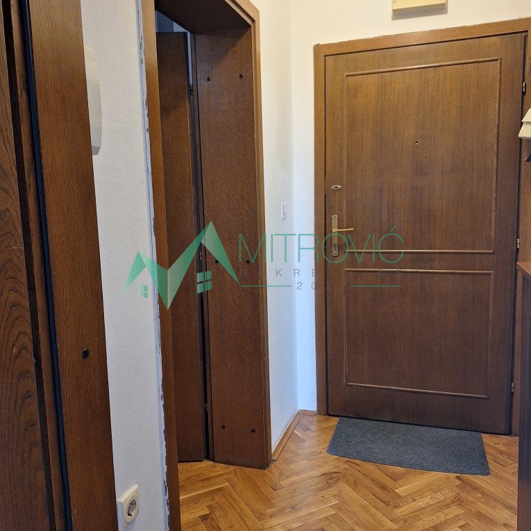 Stan Prodaja Novi Sad  37 m2