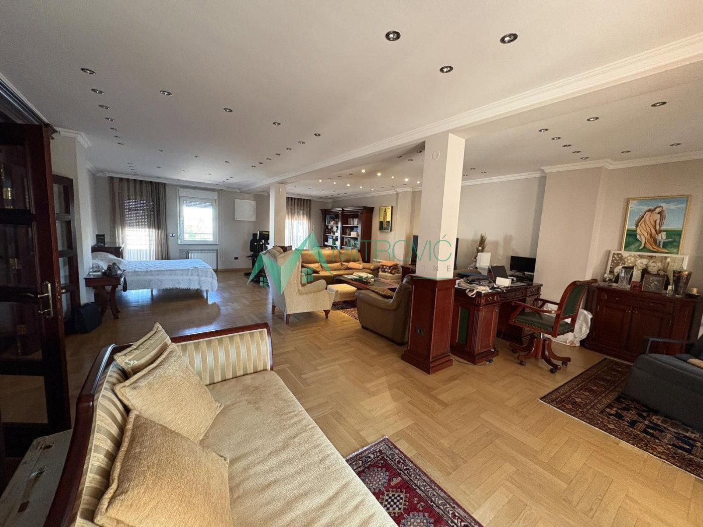 Stan Prodaja Novi Sad  266 m2