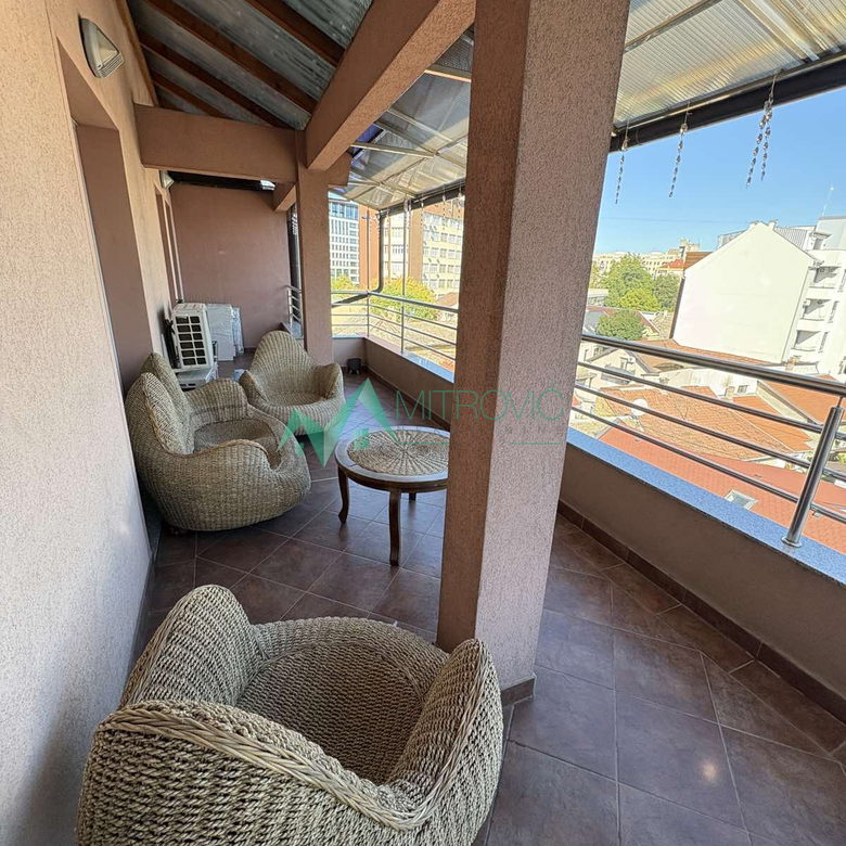 Višesoban stan na prodaju, Centar, Novi Sad, 266m², 700.000 €