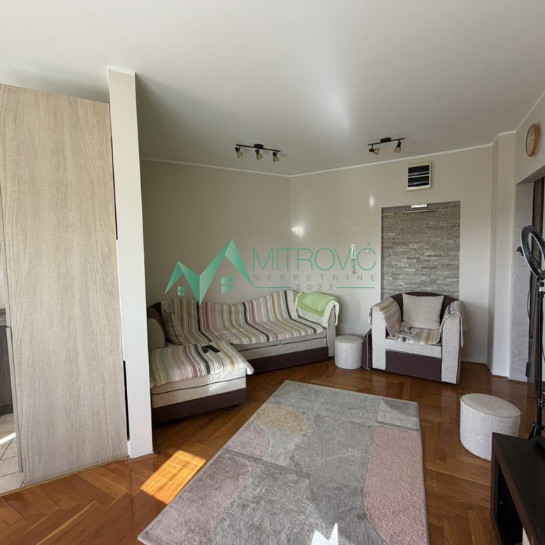 Stan Prodaja Novi Sad  55 m2