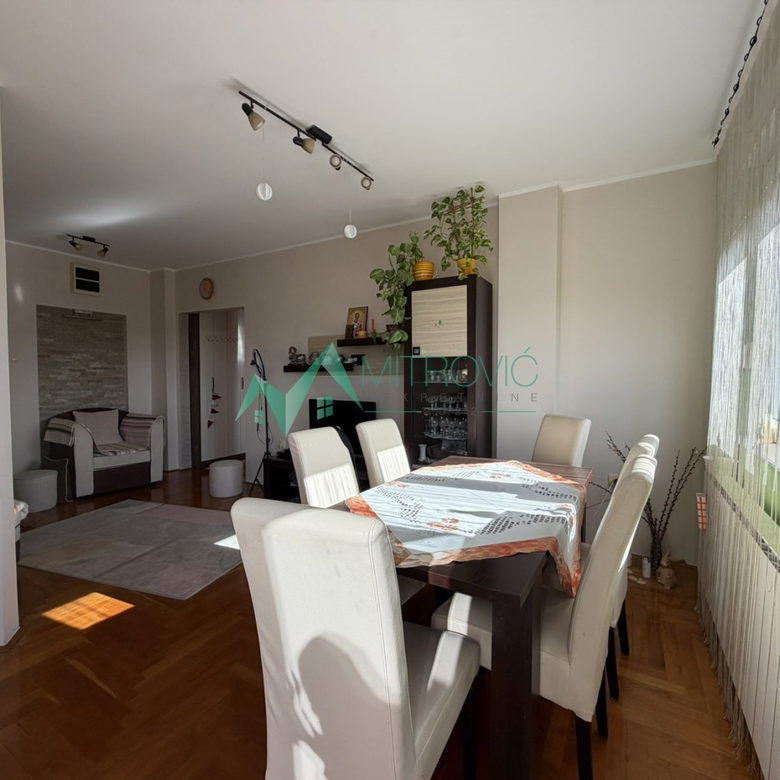 Stan Prodaja Novi Sad  55 m2