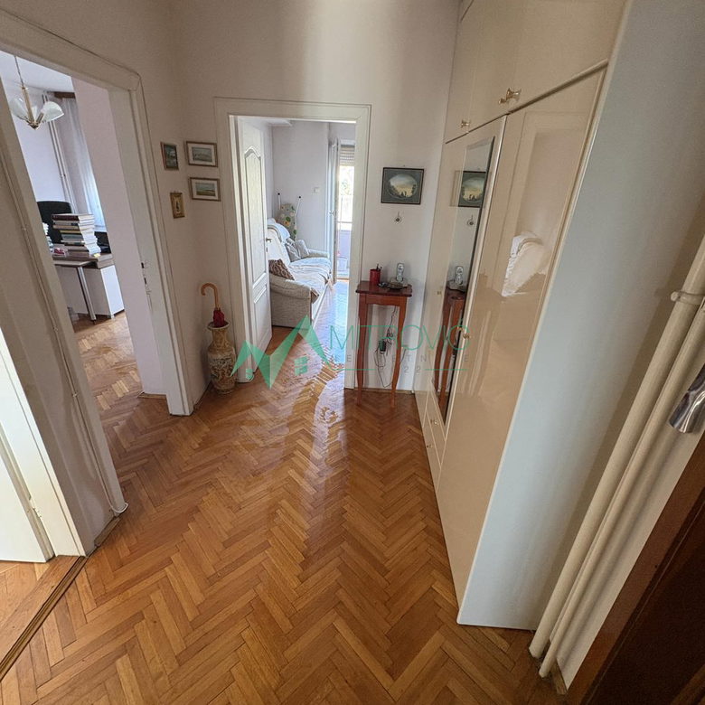 Stan Prodaja Novi Sad Kej 64 m2