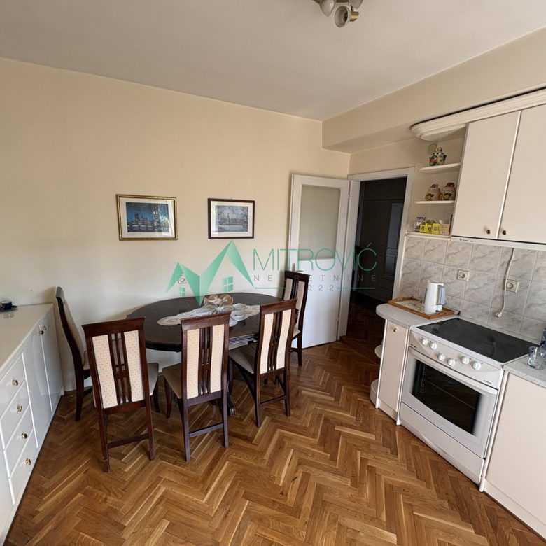 Stan Prodaja Novi Sad Kej 64 m2