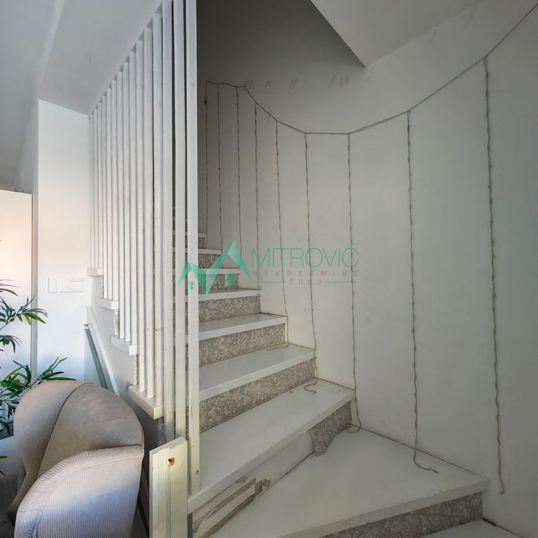Troiposoban stan na prodaju, Jodna Banja, Novi Sad, 85m², 260.000 €