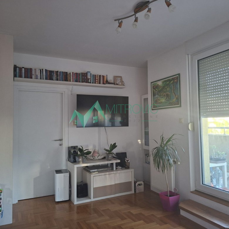 Troiposoban stan na prodaju, Novo Naselje, Novi Sad, 78m², 204.970 €