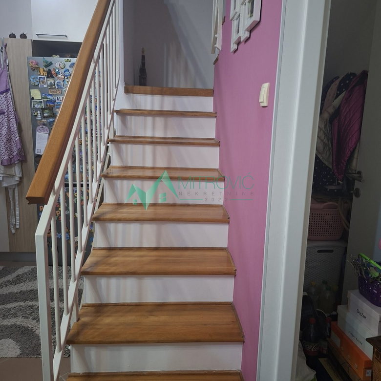 Troiposoban stan na prodaju, Novo Naselje, Novi Sad, 78m², 204.970 €
