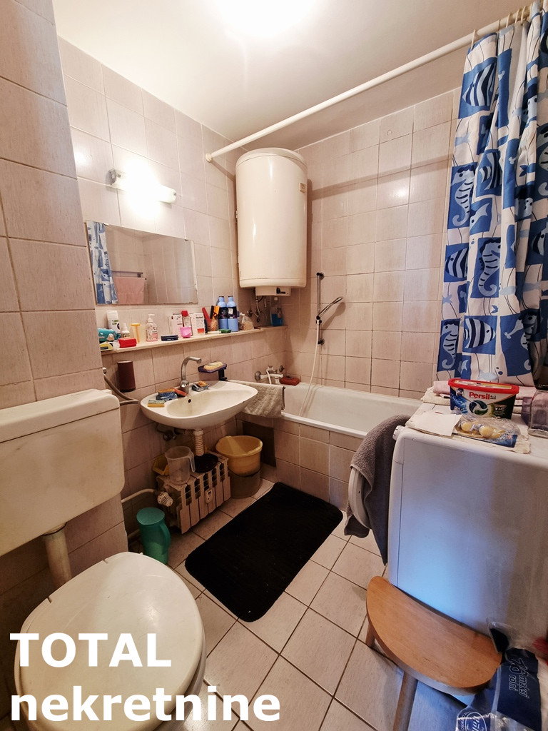 stanovi-3-5-re-blok-8-1099621-4voxb Troiposoban stan na prodaju, Blok 8, Novi Sad, 77m², 140.000 €