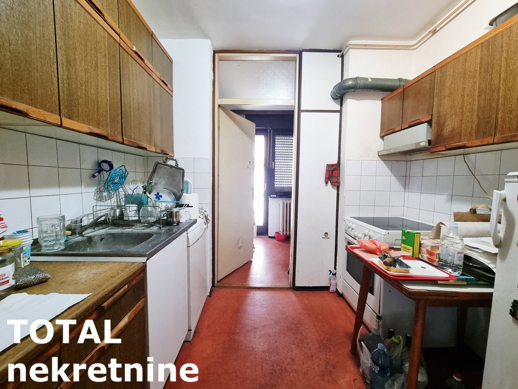 stanovi-3-5-re-blok-8-1099621-a0z75 Troiposoban stan na prodaju, Blok 8, Novi Sad, 77m², 140.000 €