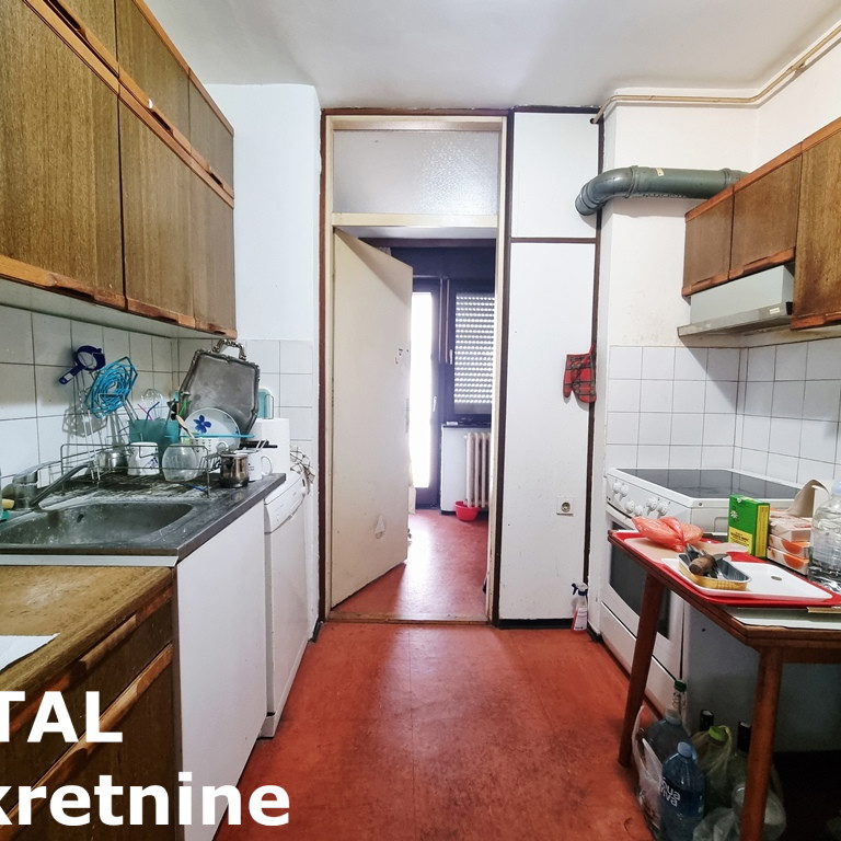 Troiposoban stan na prodaju, Blok 8, Novi Sad, 77m², 140.000 €