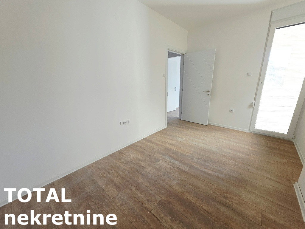 stanovi-3-5-re-centar-1101717-chhzh Troiposoban stan na prodaju, Petrovaradin, Novi Sad, 93m², 167.400 €