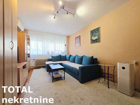 Stan Prodaja Novi Sad  75 m2