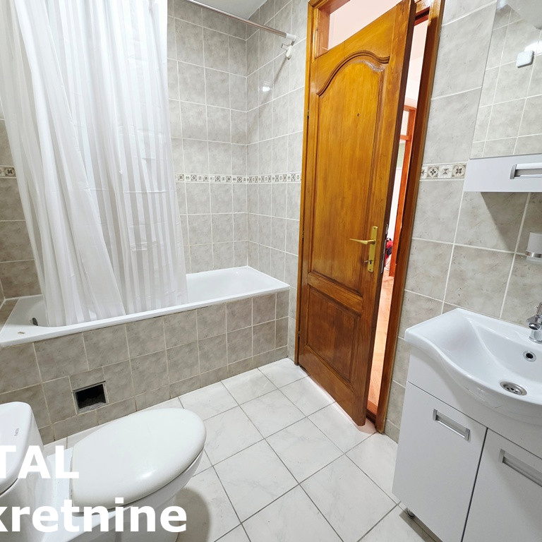 Trosoban stan na prodaju, Nova Detelinara, Novi Sad, 91m², 180.000 €