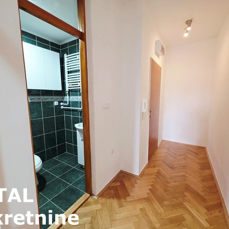 Trosoban stan na prodaju, Nova Detelinara, Novi Sad, 91m², 180.000 €