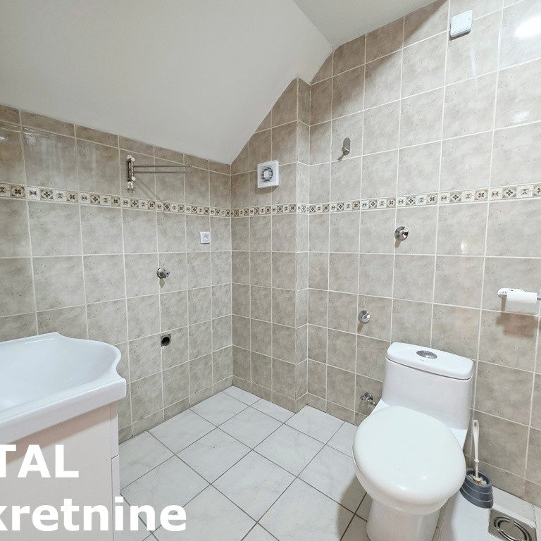 Trosoban stan na prodaju, Nova Detelinara, Novi Sad, 91m², 180.000 €