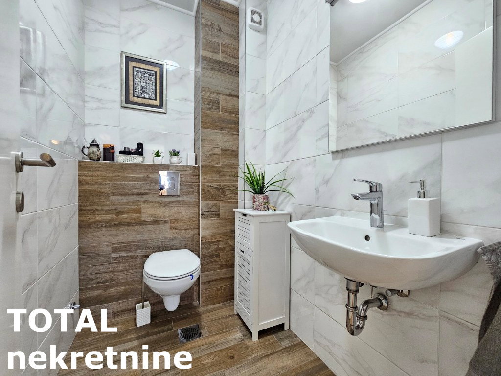 Trosoban stan na prodaju, Bulevar Oslobođenja, Novi Sad, 75m², 298.000 €