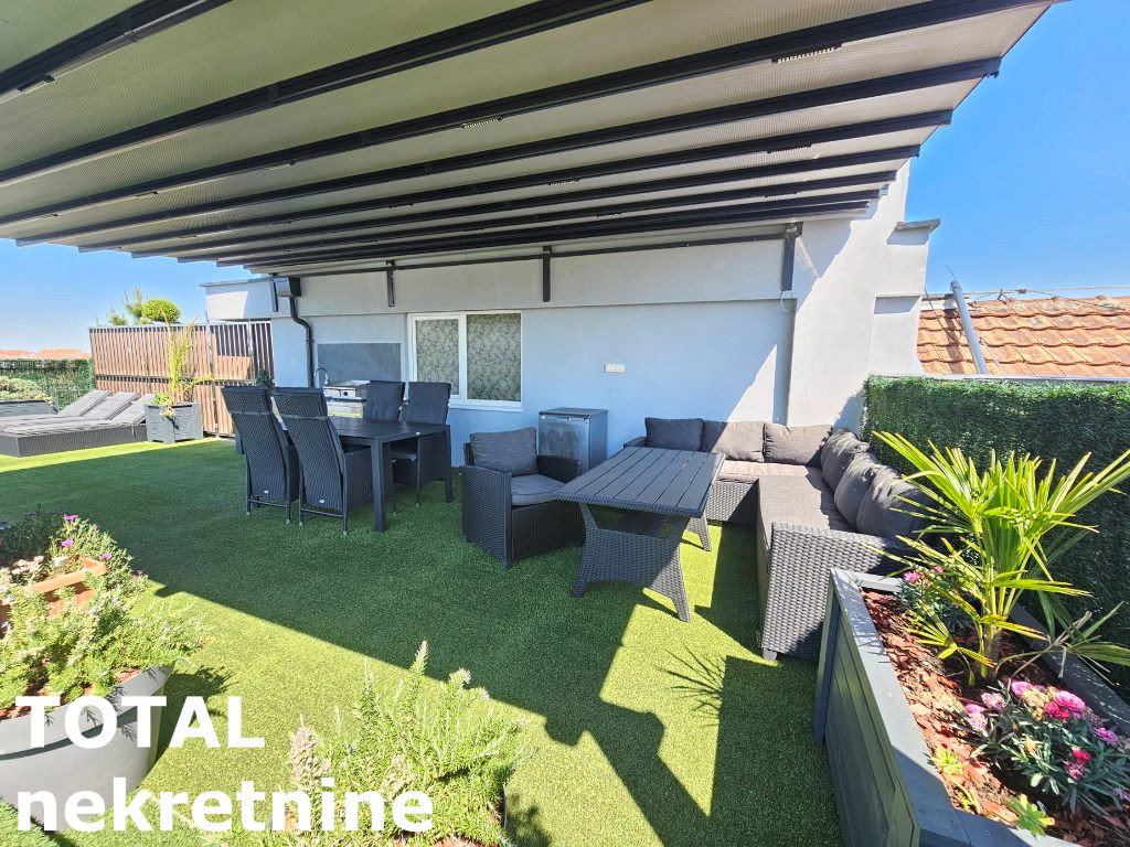 Trosoban stan na prodaju, Bulevar Oslobođenja, Novi Sad, 75m², 298.000 €