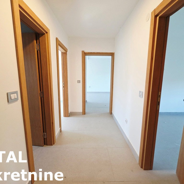 Trosoban stan na prodaju, Sremska Kamenica, Novi Sad, 81m², 220.000 €