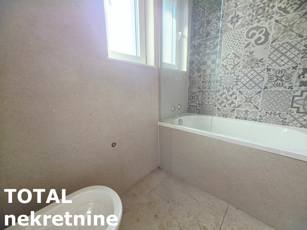 Trosoban stan na prodaju, Sremska Kamenica, Novi Sad, 81m², 220.000 €