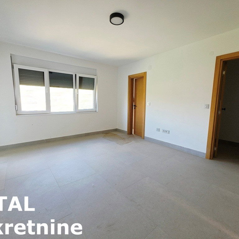 Stan Prodaja Novi Sad  81 m2