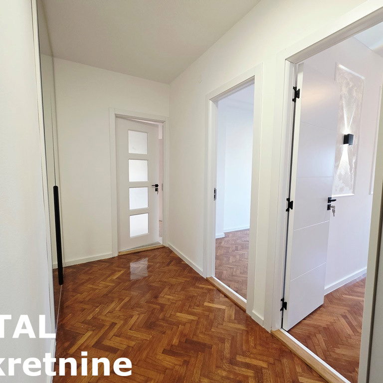 Trosoban stan na prodaju, Bulevar Oslobođenja, Novi Sad, 64m², 192.000 €