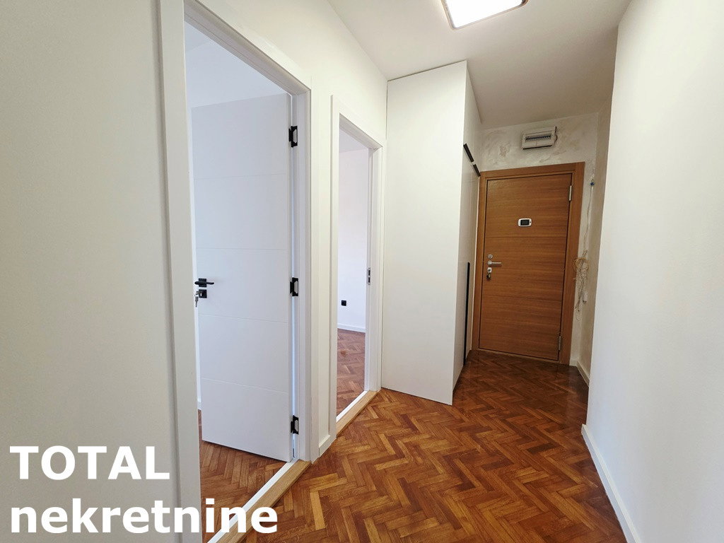 stanovi-3-re-bulevar-1102770-yrq3r Trosoban stan na prodaju, Bulevar Oslobođenja, Novi Sad, 64m², 192.000 €