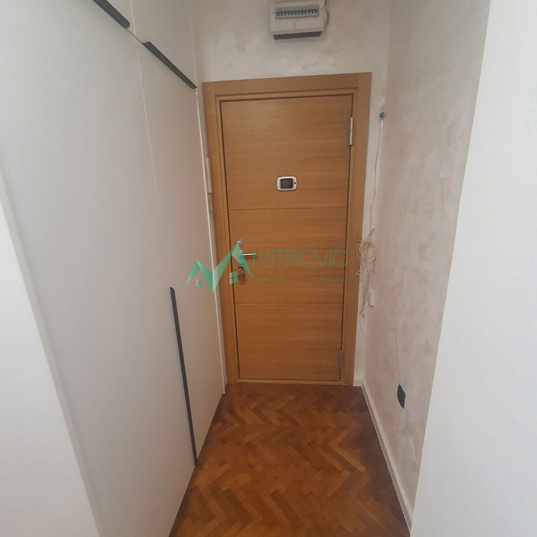 Stan Prodaja Novi Sad  64 m2