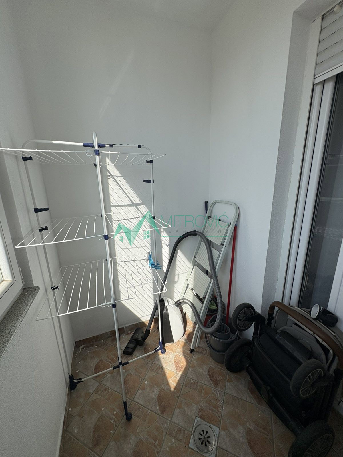 Trosoban stan na prodaju, Bulevar Patrijarha Pavla, Novi Sad, 81m², 216.300 €