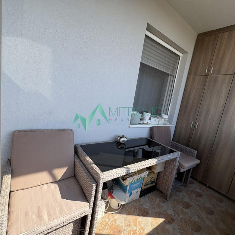 Trosoban stan na prodaju, Bulevar Patrijarha Pavla, Novi Sad, 81m², 216.300 €