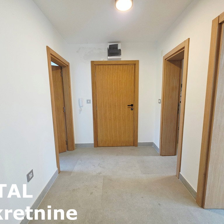 Trosoban stan na prodaju, Sremska Kamenica, Novi Sad, 73m², 210.000 €