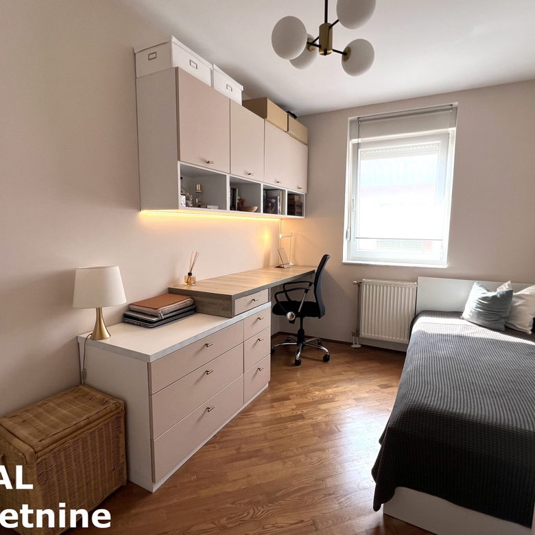 Stan Prodaja Novi Sad Cara Dušana 102 m2