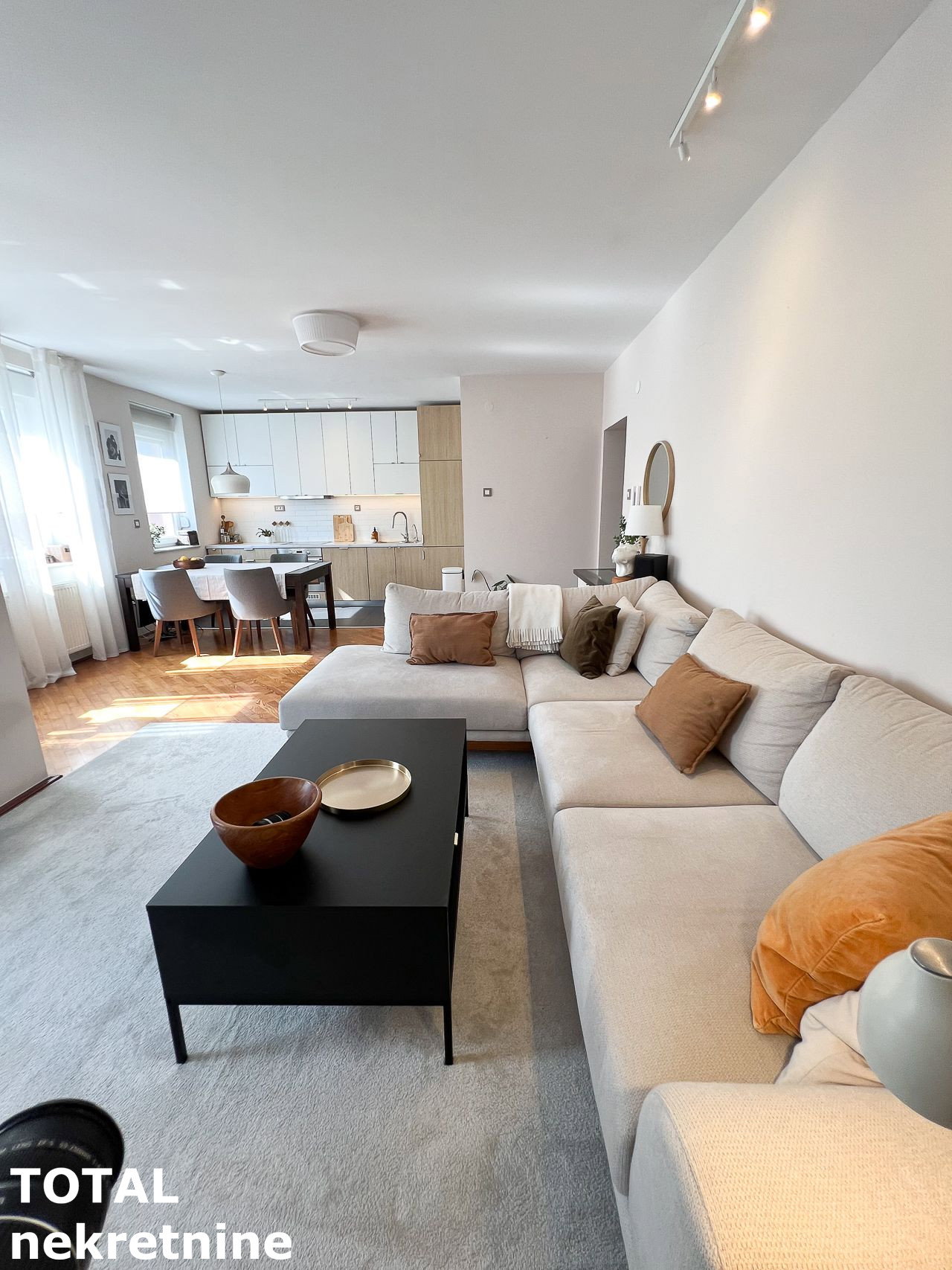Stan Prodaja Novi Sad Cara Dušana 102 m2