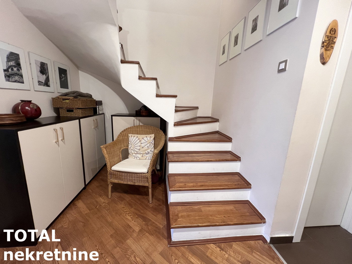 Stan Prodaja Novi Sad Cara Dušana 102 m2