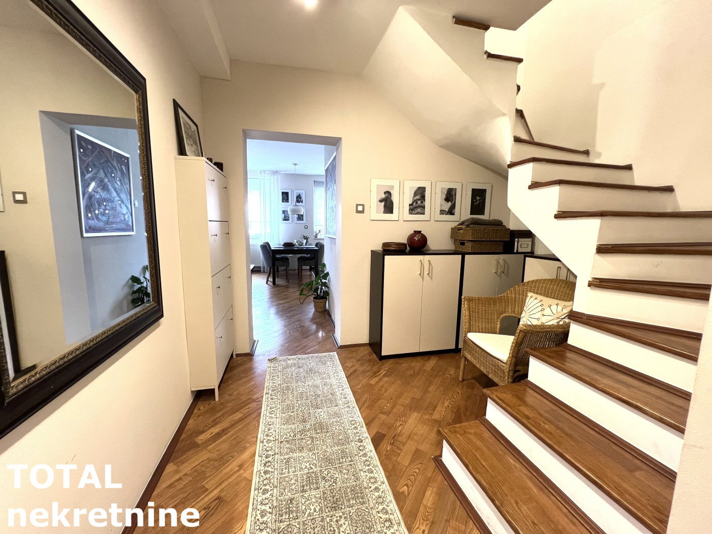 Stan Prodaja Novi Sad Cara Dušana 102 m2