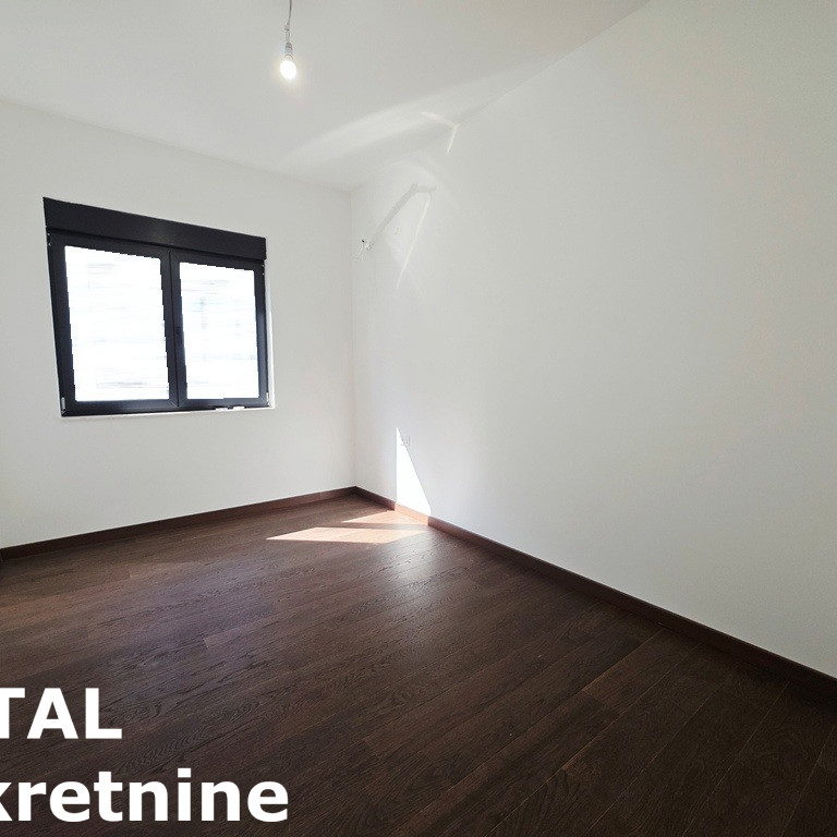 Četvorosoban stan na prodaju, Sremska Kamenica, Novi Sad, 140m², 357.000 €