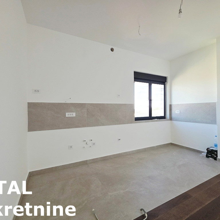 Stan Prodaja Novi Sad  140 m2