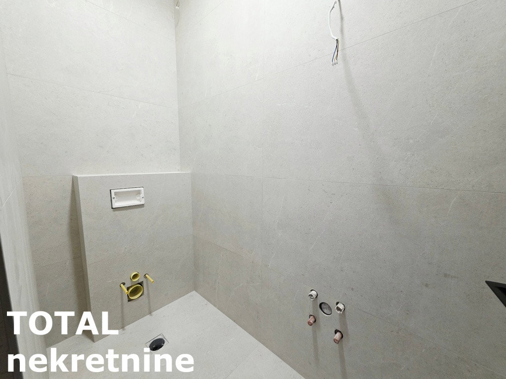 stanovi-4-re-sremska-kamenica-1066258-8k8oz Četvorosoban stan na prodaju, Sremska Kamenica, Novi Sad, 140m², 357.000 €