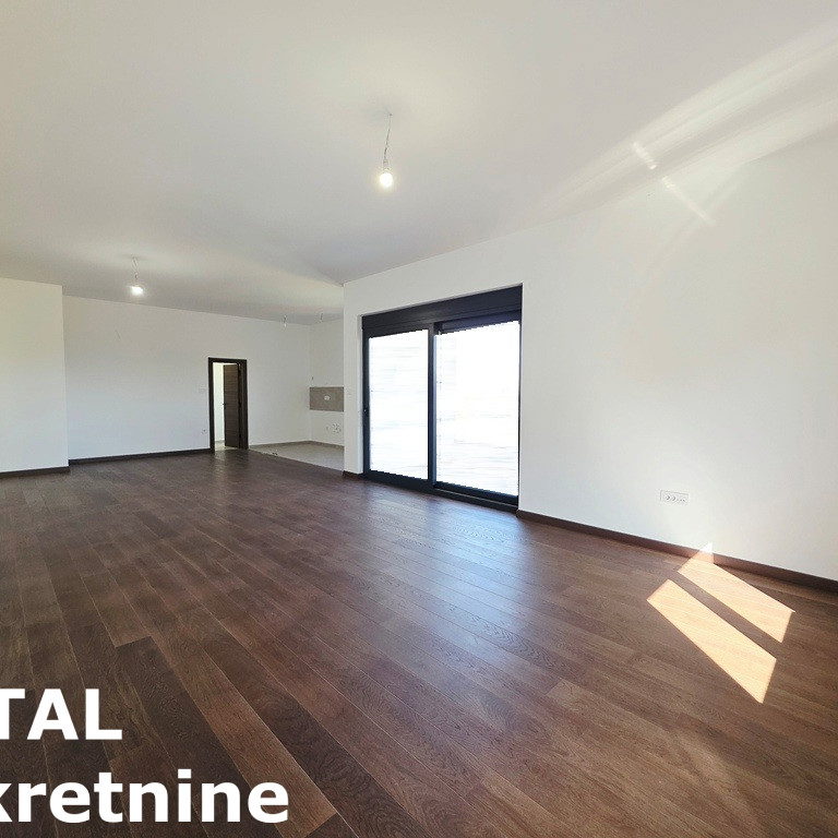 Stan Prodaja Novi Sad  140 m2