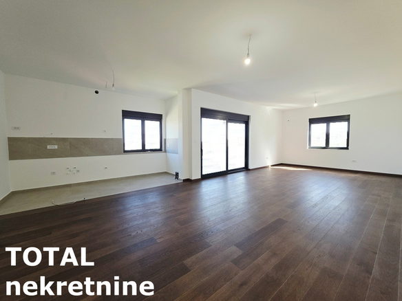 Stan Prodaja Novi Sad  140 m2