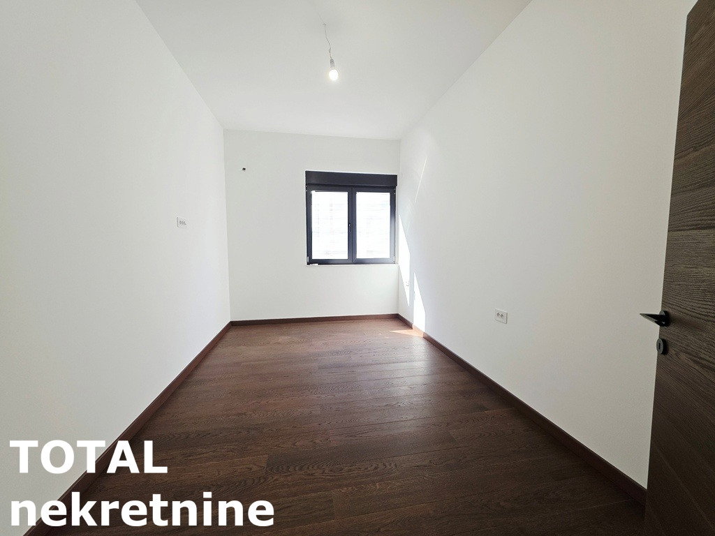 stanovi-4-re-sremska-kamenica-1066258-rizyt Četvorosoban stan na prodaju, Sremska Kamenica, Novi Sad, 140m², 357.000 €