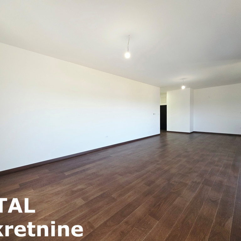 Stan Prodaja Novi Sad  140 m2