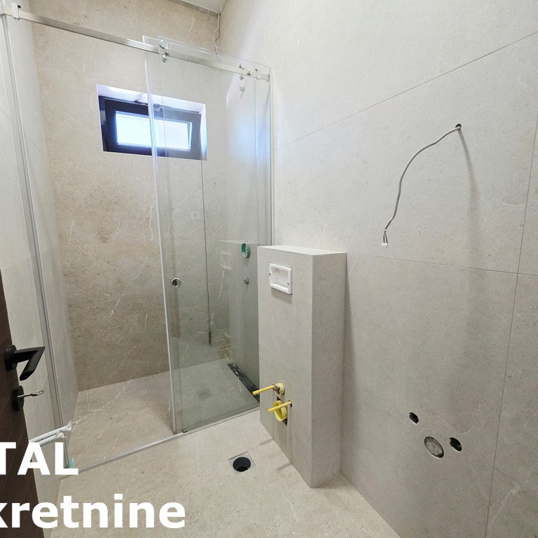 Četvorosoban stan na prodaju, Sremska Kamenica, Novi Sad, 125m², 306.250 €
